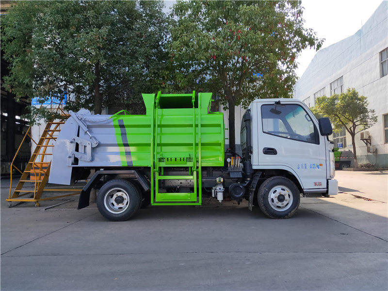 �{�ƄP�R3���͏N����܇